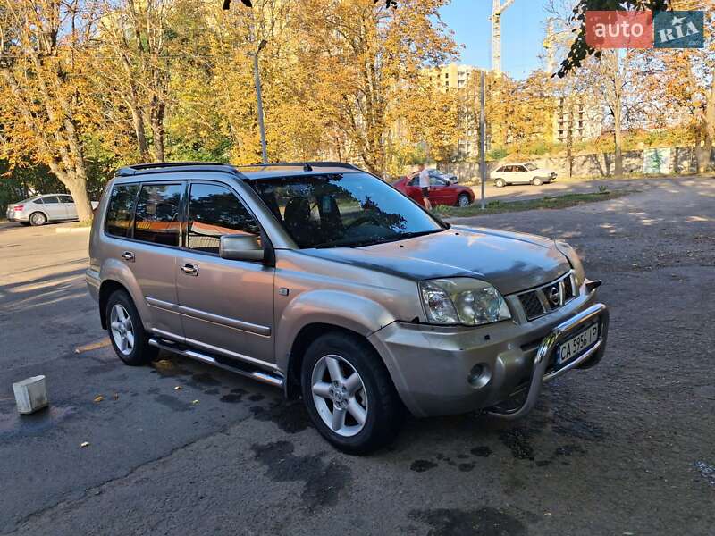 Внедорожник / Кроссовер Nissan X-Trail 2004 в Черкассах