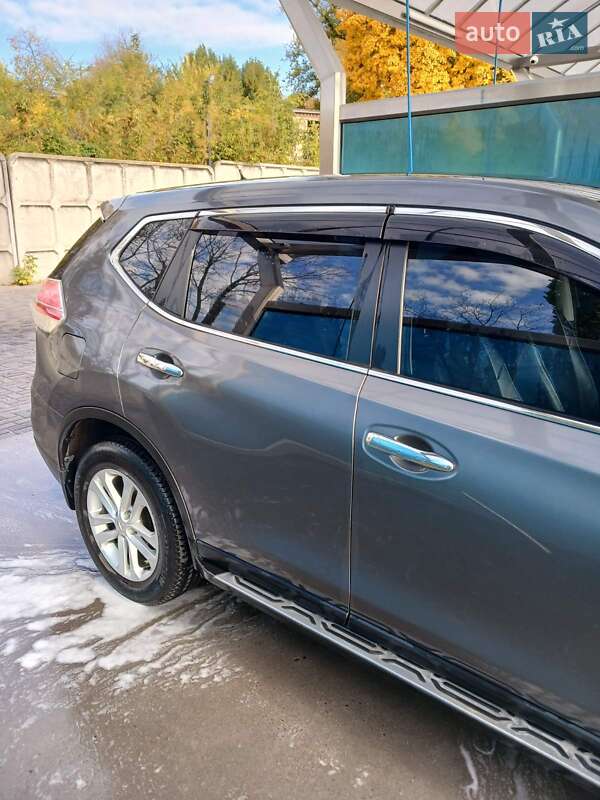 Позашляховик / Кросовер Nissan X-Trail 2014 в Дніпрі фото 4 Позашляховик / Кросовер Nissan X-Trail 2014 в Дніпрі