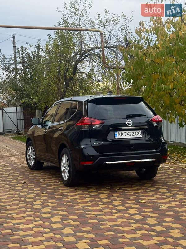 Внедорожник / Кроссовер Nissan X-Trail 2019 в Глухове