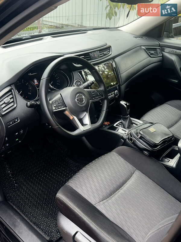 Внедорожник / Кроссовер Nissan X-Trail 2019 в Глухове