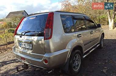 Внедорожник / Кроссовер Nissan X-Trail 2006 в  фото 4 Внедорожник / Кроссовер Nissan X-Trail 2006 в