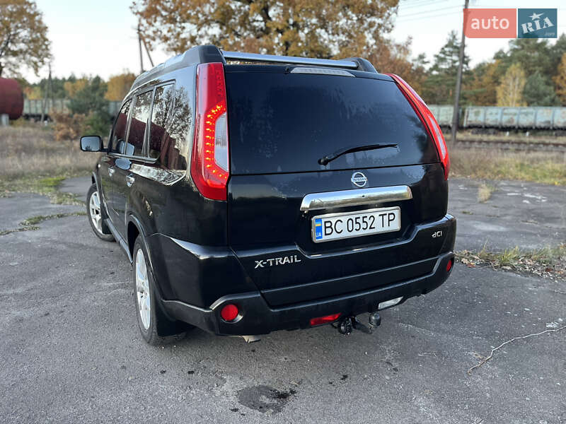 Внедорожник / Кроссовер Nissan X-Trail 2013 в Шептицькому