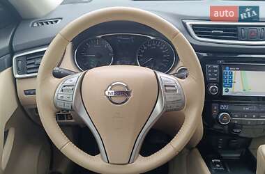 Внедорожник / Кроссовер Nissan X-Trail 2015 в 