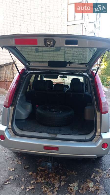 Позашляховик / Кросовер Nissan X-Trail 2006 в Чернігові