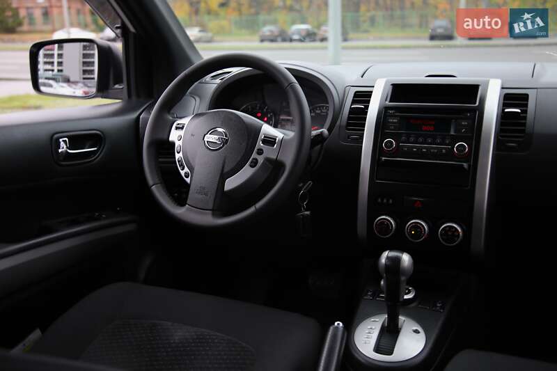 Позашляховик / Кросовер Nissan X-Trail 2012 в Харкові
