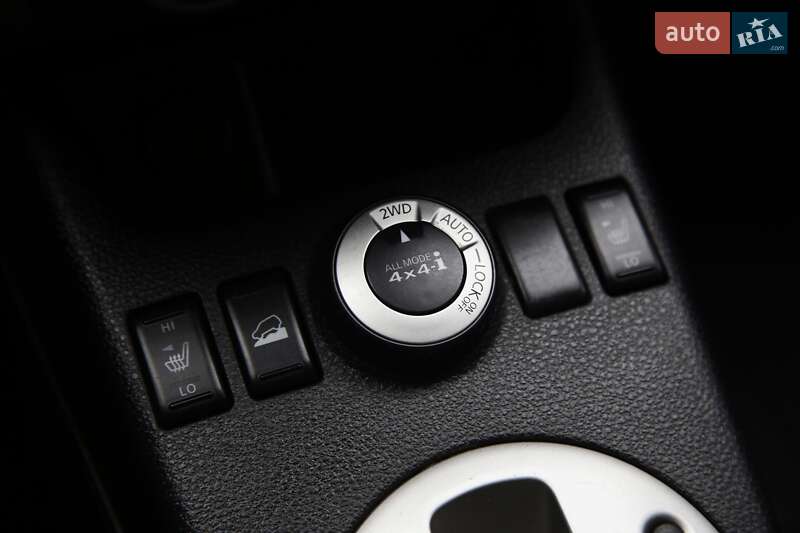 Позашляховик / Кросовер Nissan X-Trail 2012 в Харкові