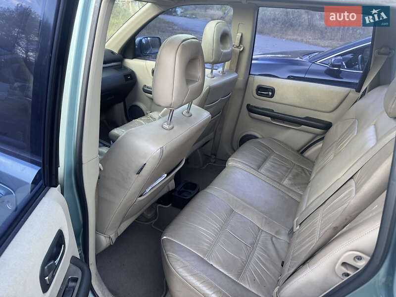 Внедорожник / Кроссовер Nissan X-Trail 2003 в Чернигове