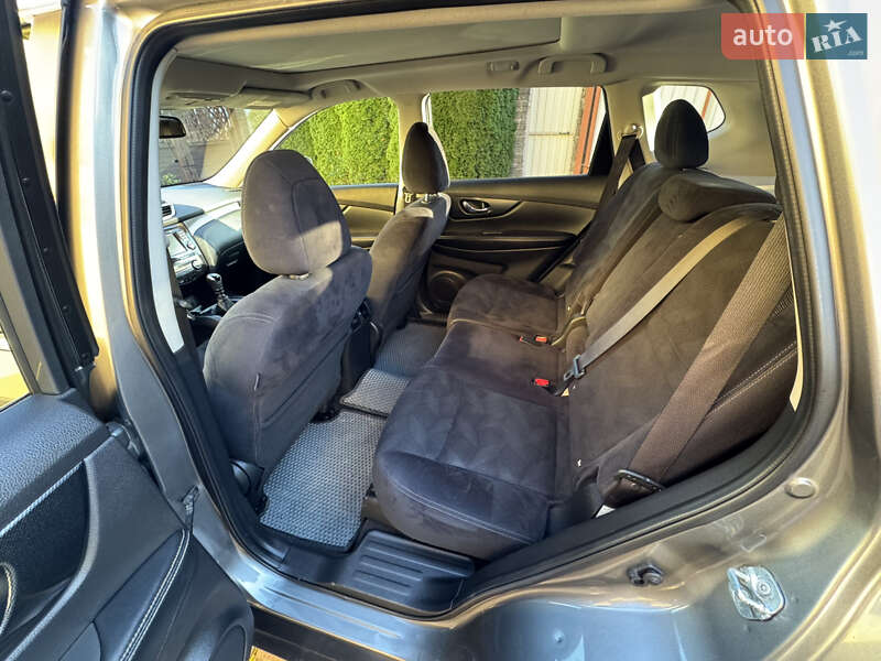 Внедорожник / Кроссовер Nissan X-Trail 2015 в Львове фото 28 Внедорожник / Кроссовер Nissan X-Trail 2015 в Львове