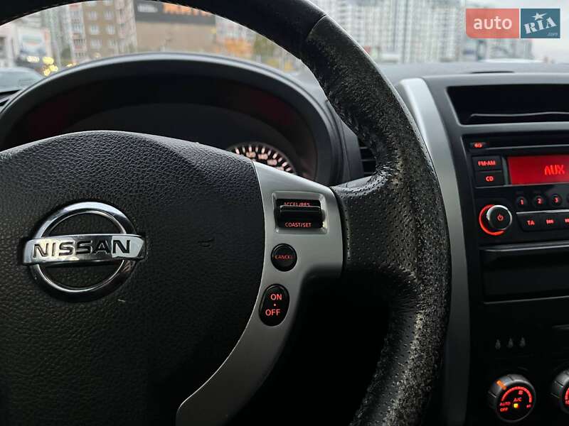 Внедорожник / Кроссовер Nissan X-Trail 2014 в Киеве фото 25 Внедорожник / Кроссовер Nissan X-Trail 2014 в Киеве