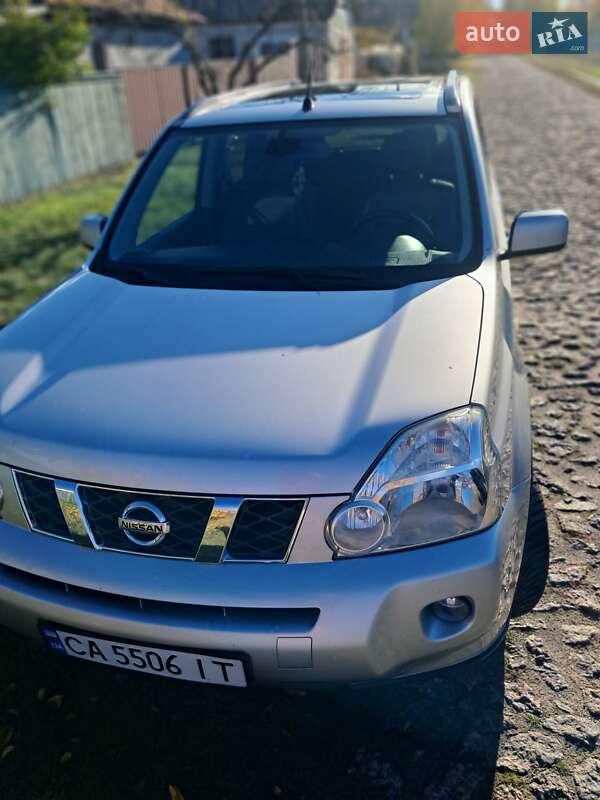 Позашляховик / Кросовер Nissan X-Trail 2007 в Черкасах