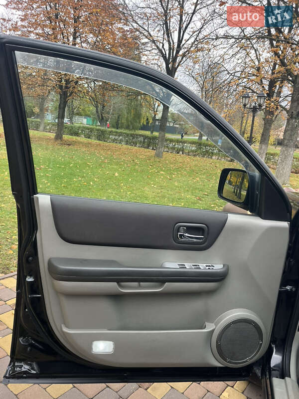 Позашляховик / Кросовер Nissan X-Trail 2004 в Броварах