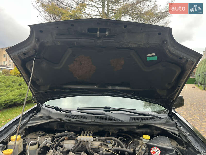 Позашляховик / Кросовер Nissan X-Trail 2004 в Броварах