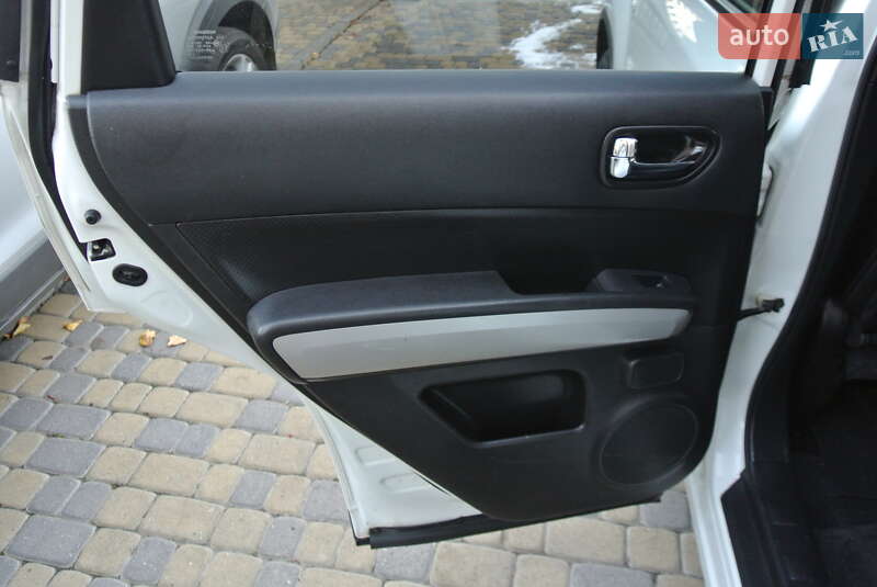 Внедорожник / Кроссовер Nissan X-Trail 2012 в Черновцах фото 16 Внедорожник / Кроссовер Nissan X-Trail 2012 в Черновцах