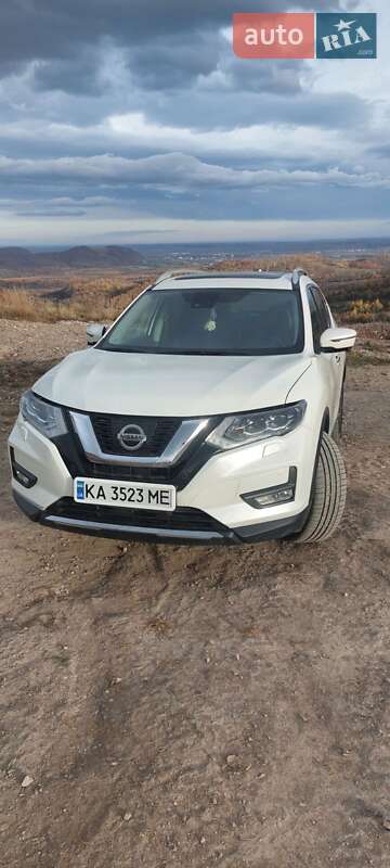 Внедорожник / Кроссовер Nissan X-Trail 2018 в Павлограде