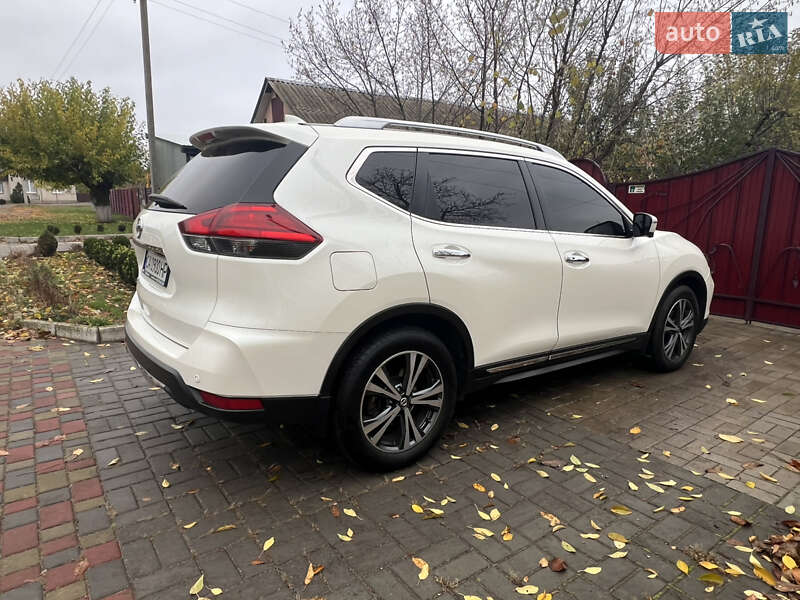 Внедорожник / Кроссовер Nissan X-Trail 2018 в Чернобае