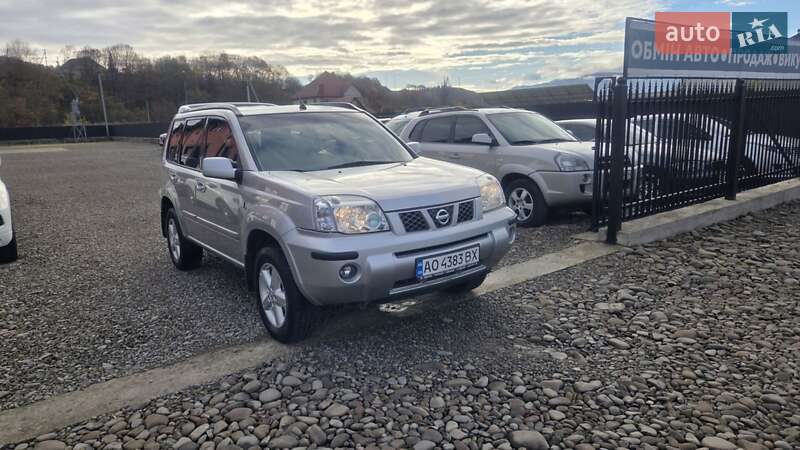 Внедорожник / Кроссовер Nissan X-Trail 2004 в Тячеве фото 5 Внедорожник / Кроссовер Nissan X-Trail 2004 в Тячеве