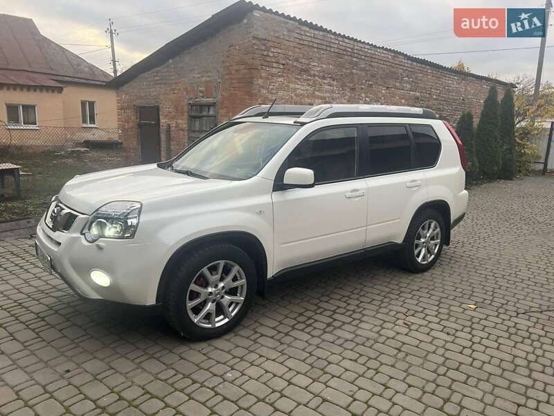 Позашляховик / Кросовер Nissan X-Trail 2012 в Хоролі