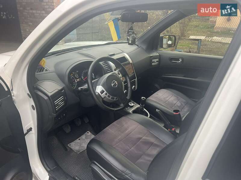 Позашляховик / Кросовер Nissan X-Trail 2012 в Хоролі