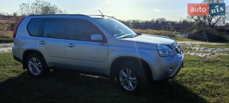 Внедорожник / Кроссовер Nissan X-Trail 2013 в Десне фото 3 Внедорожник / Кроссовер Nissan X-Trail 2013 в Десне