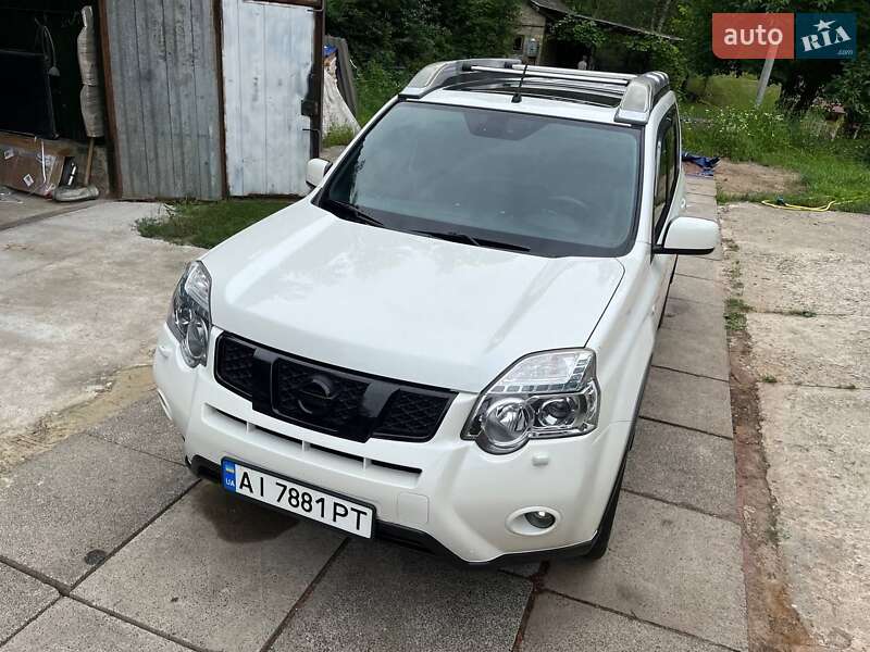 Внедорожник / Кроссовер Nissan X-Trail 2012 в Обухове