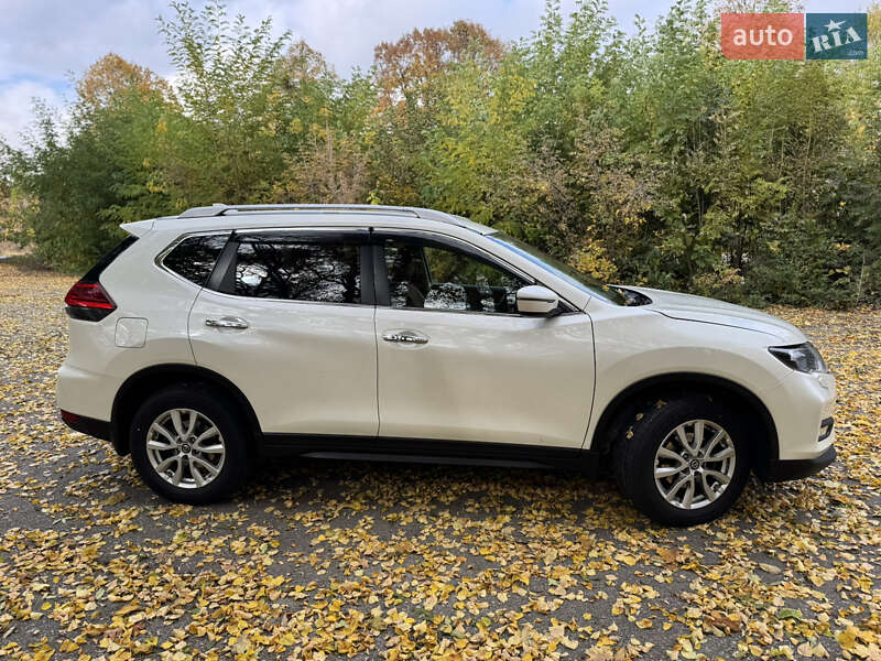 Позашляховик / Кросовер Nissan X-Trail 2019 в Києві