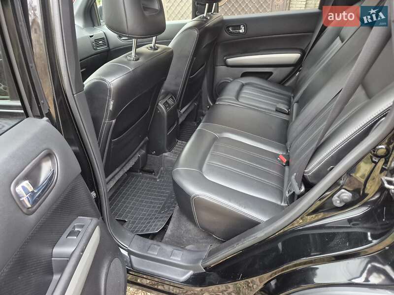 Внедорожник / Кроссовер Nissan X-Trail 2011 в Черновцах