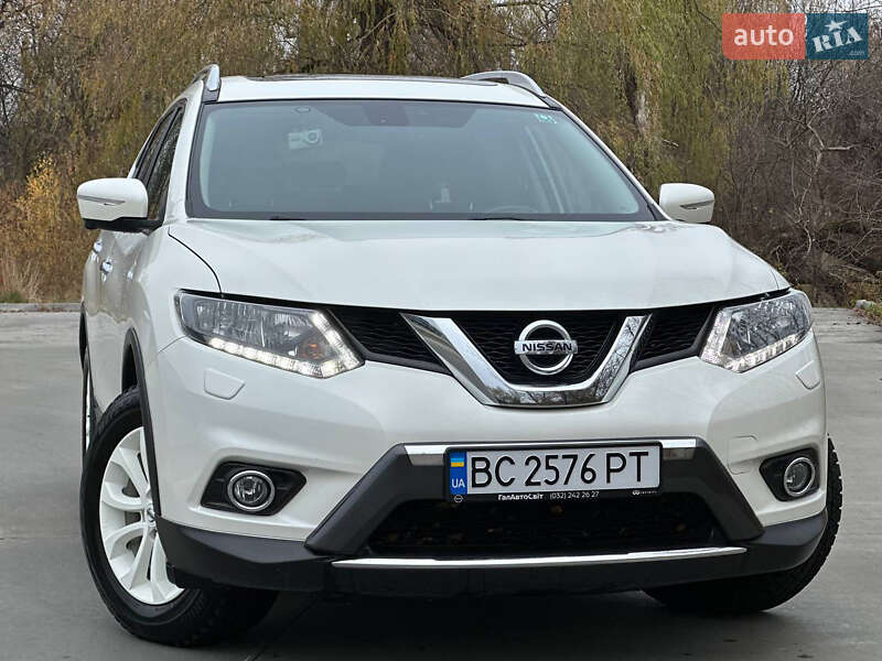 Внедорожник / Кроссовер Nissan X-Trail 2017 в Дрогобыче