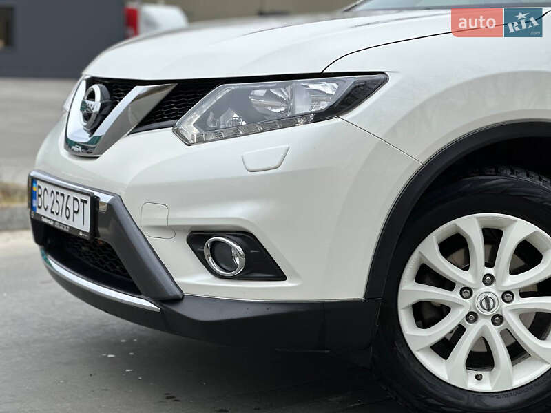 Внедорожник / Кроссовер Nissan X-Trail 2017 в Дрогобыче