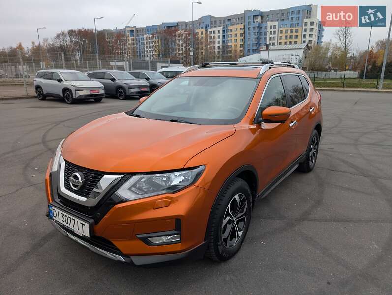 Внедорожник / Кроссовер Nissan X-Trail 2018 в Львове