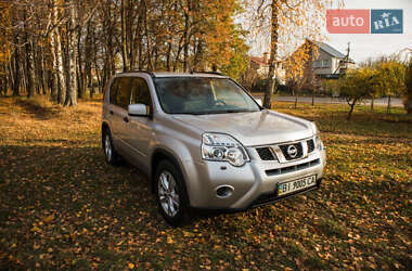 Внедорожник / Кроссовер Nissan X-Trail 2014 в Лубнах