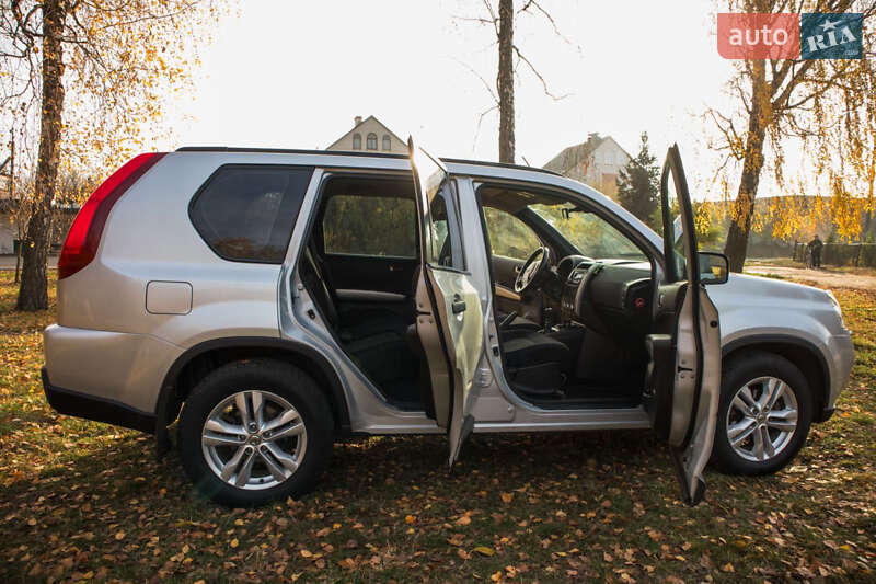 Позашляховик / Кросовер Nissan X-Trail 2014 в Лубнах