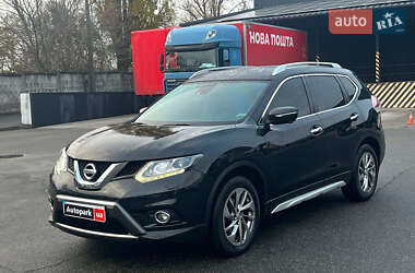 Позашляховик / Кросовер Nissan X-Trail 2017 в Києві