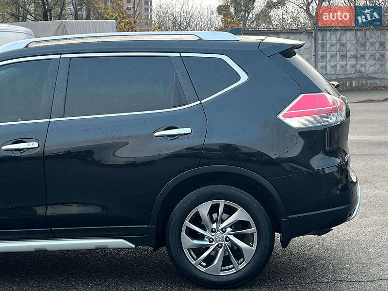 Внедорожник / Кроссовер Nissan X-Trail 2017 в Киеве