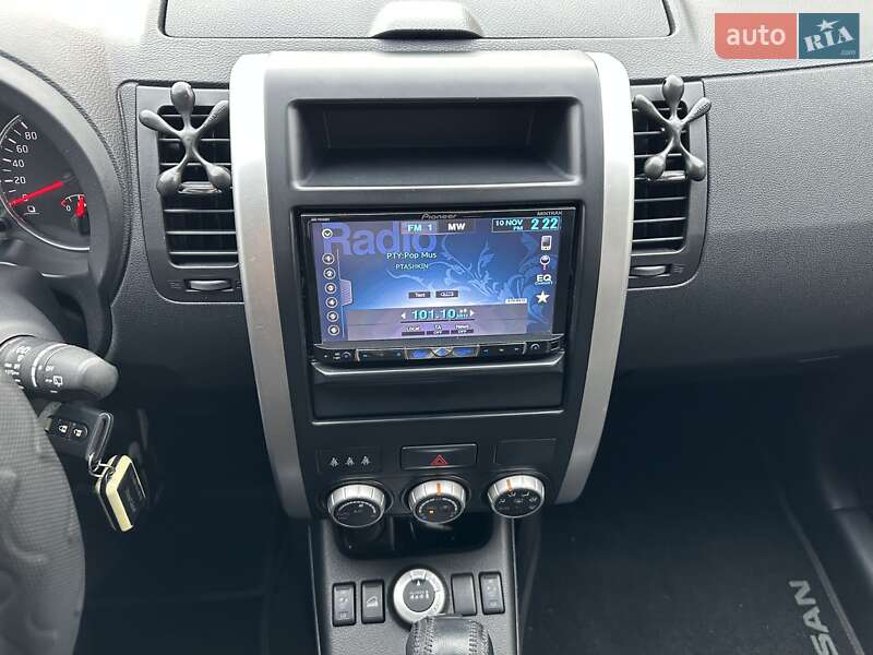 Позашляховик / Кросовер Nissan X-Trail 2012 в Києві