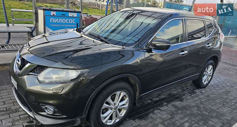 Позашляховик / Кросовер Nissan X-Trail 2017 в Луцьку