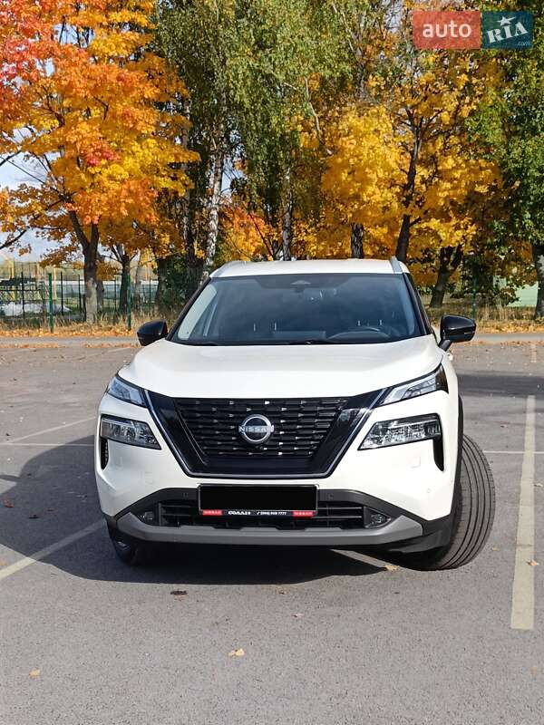 Внедорожник / Кроссовер Nissan X-Trail 2023 в Чернигове