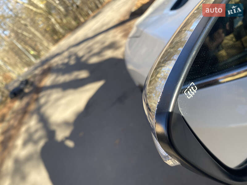 Внедорожник / Кроссовер Nissan X-Trail 2017 в Львове