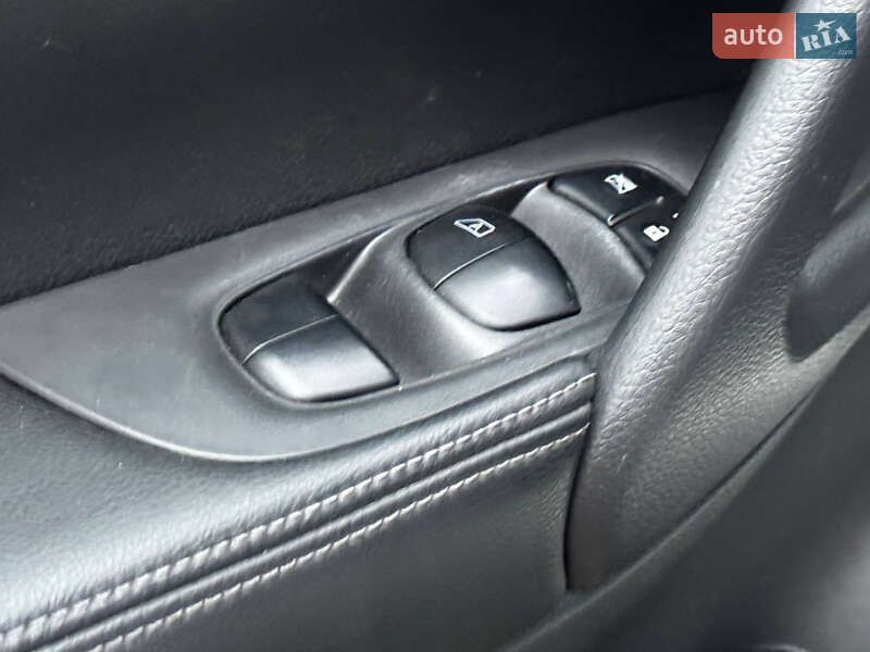 Внедорожник / Кроссовер Nissan X-Trail 2017 в Ахтырке фото 26 Внедорожник / Кроссовер Nissan X-Trail 2017 в Ахтырке