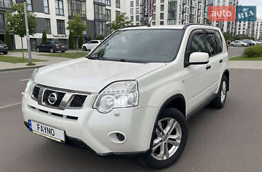 Позашляховик / Кросовер Nissan X-Trail 2013 в Києві