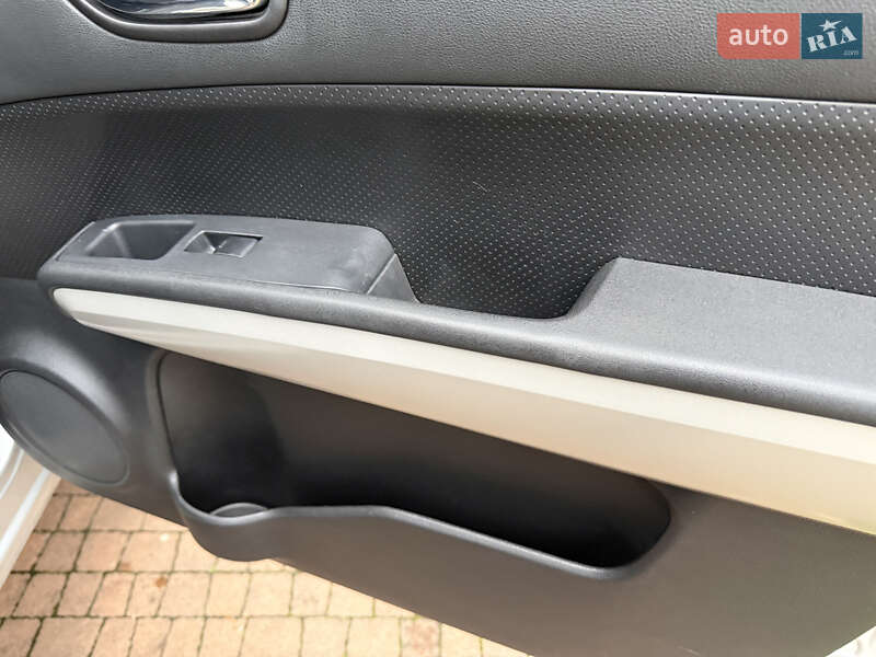 Внедорожник / Кроссовер Nissan X-Trail 2011 в Киеве фото 114 Внедорожник / Кроссовер Nissan X-Trail 2011 в Киеве