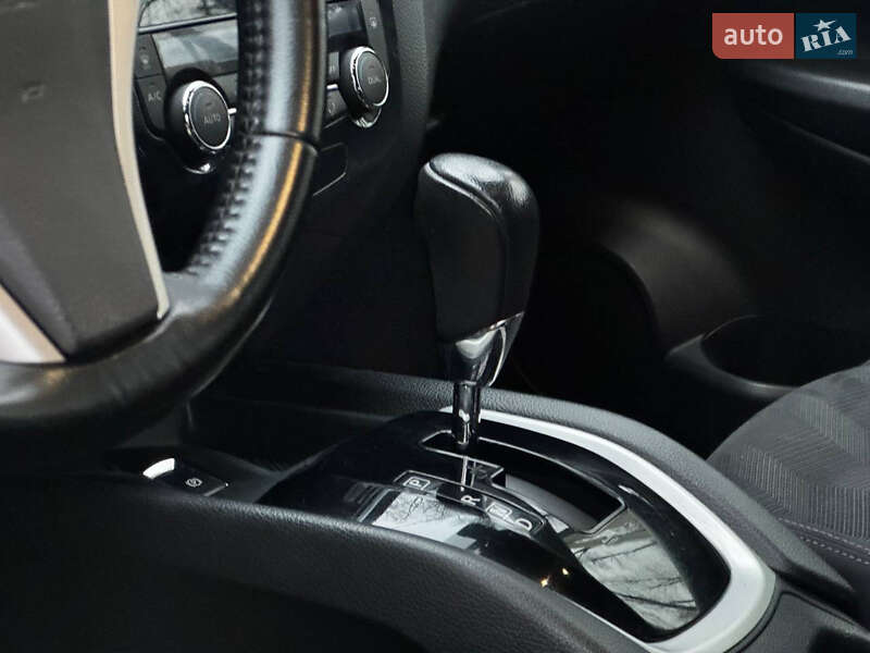 Внедорожник / Кроссовер Nissan X-Trail 2017 в Ахтырке