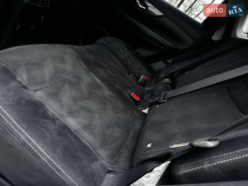 Внедорожник / Кроссовер Nissan X-Trail 2017 в Ахтырке