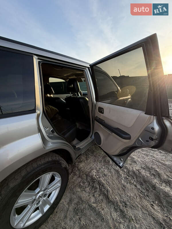 Внедорожник / Кроссовер Nissan X-Trail 2002 в Буче фото 7 Внедорожник / Кроссовер Nissan X-Trail 2002 в Буче