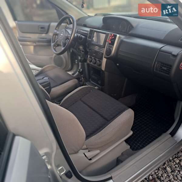 Позашляховик / Кросовер Nissan X-Trail 2006 в Могилів-Подільському