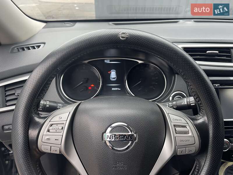 Позашляховик / Кросовер Nissan X-Trail 2014 в Миколаєві фото 16 Позашляховик / Кросовер Nissan X-Trail 2014 в Миколаєві