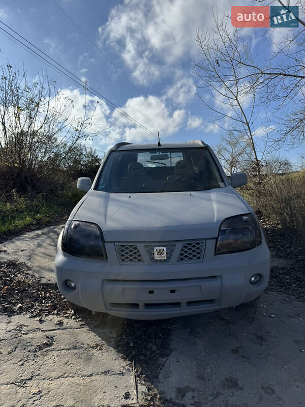 Внедорожник / Кроссовер Nissan X-Trail 2005 в Киеве