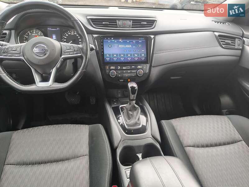 Внедорожник / Кроссовер Nissan X-Trail 2020 в Остроге