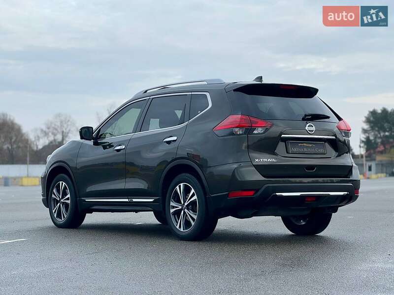 Позашляховик / Кросовер Nissan X-Trail 2017 в Києві фото 16 Позашляховик / Кросовер Nissan X-Trail 2017 в Києві