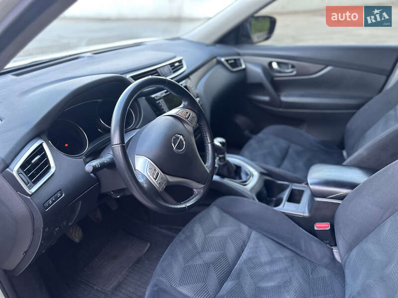 Позашляховик / Кросовер Nissan X-Trail 2014 в Львові фото 9 Позашляховик / Кросовер Nissan X-Trail 2014 в Львові