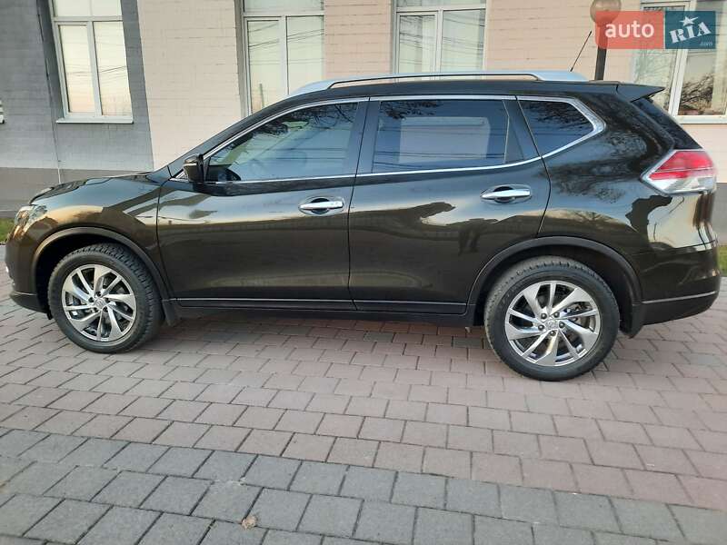 Внедорожник / Кроссовер Nissan X-Trail 2016 в Виннице